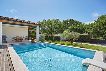 A large swimming pool with the words made in provence on the bottom