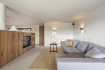 A living room with the word provence on the wall