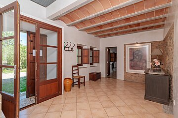 A hallway with the number 222 on the wall