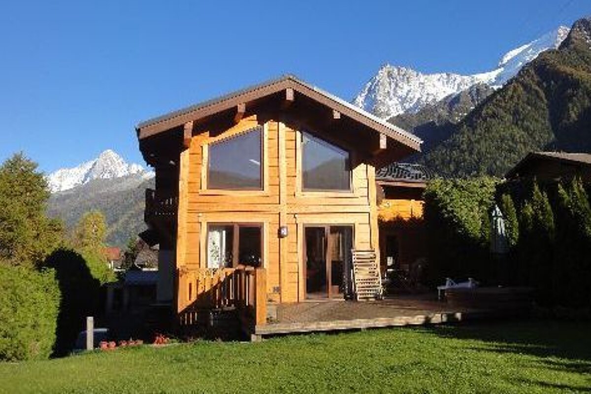 Alps & Chalets Estate Agent, Chamonix