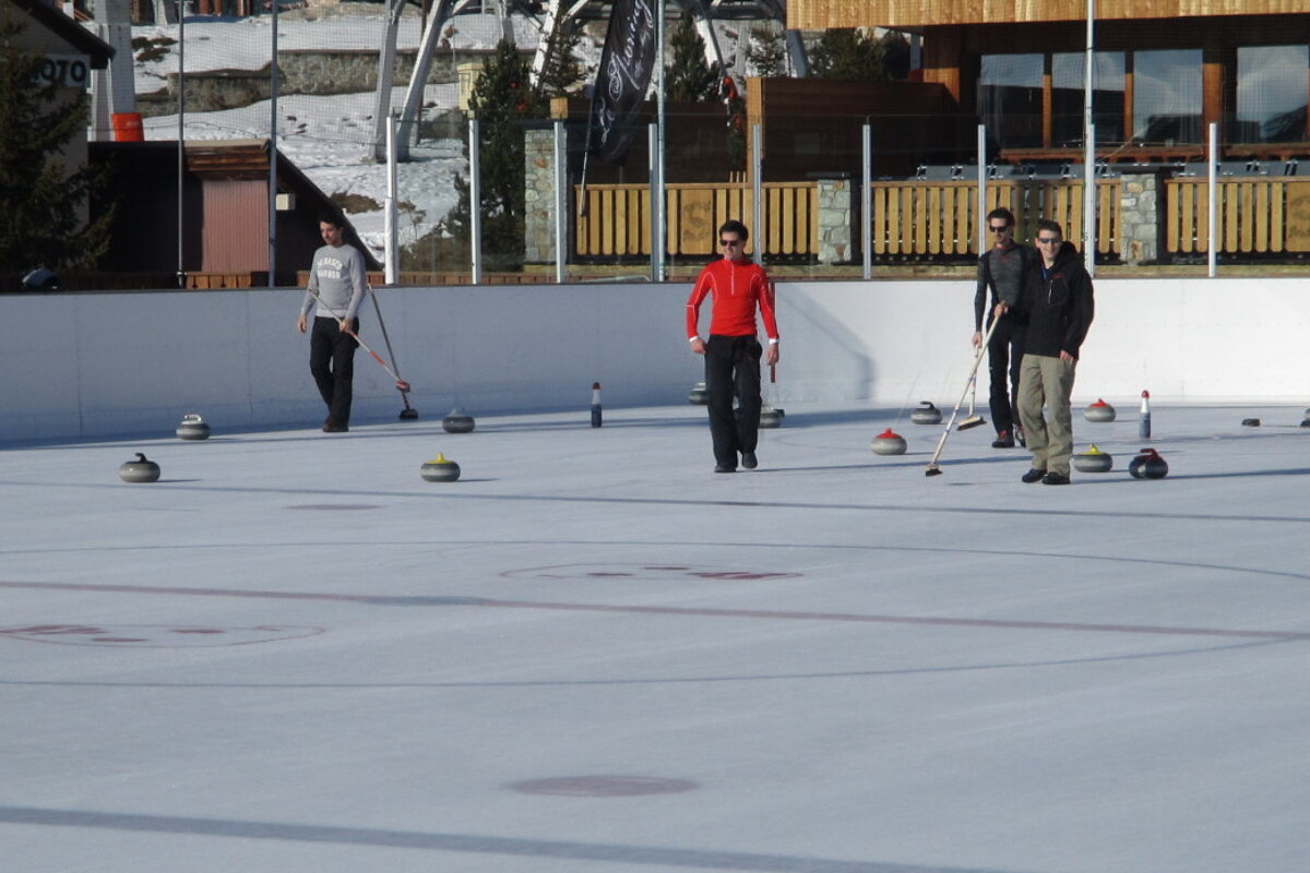 Curling in alpe dhuez