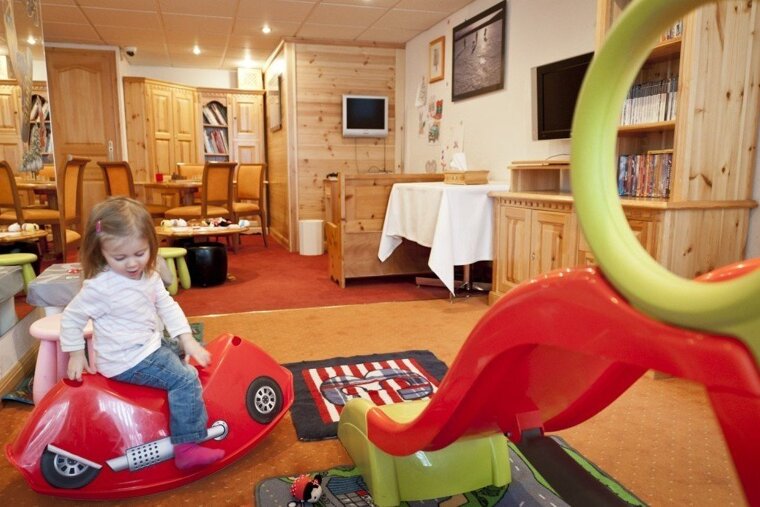 The games room at Les Sherpas Hotel