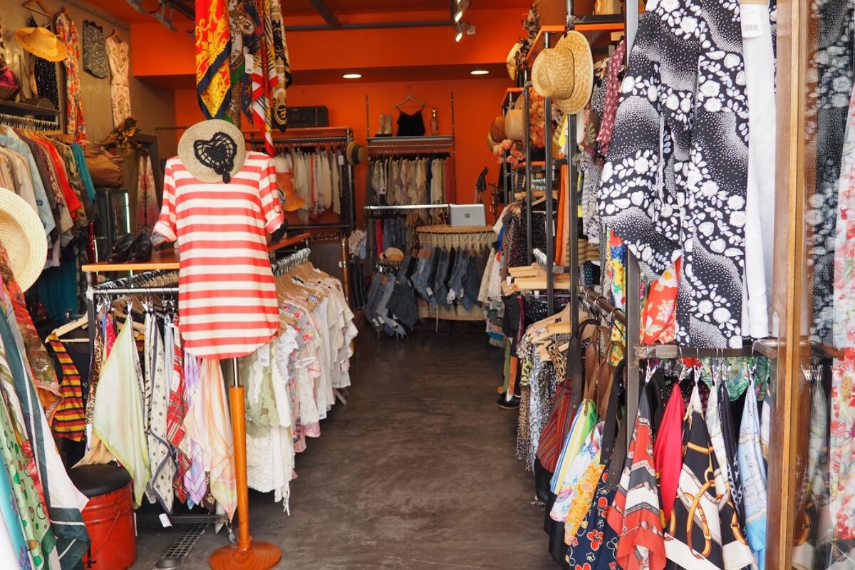 the interiro fo a vintage shop in santa gertrudis ibiza