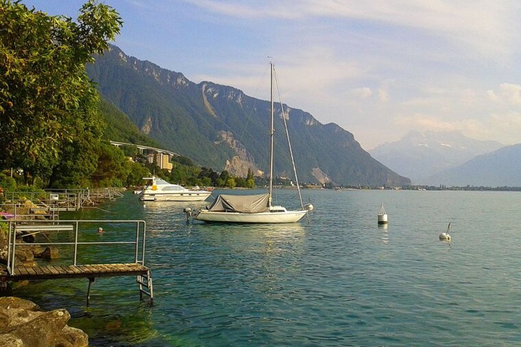Pre-festival dip in the lake : Montreux Jazz Festival