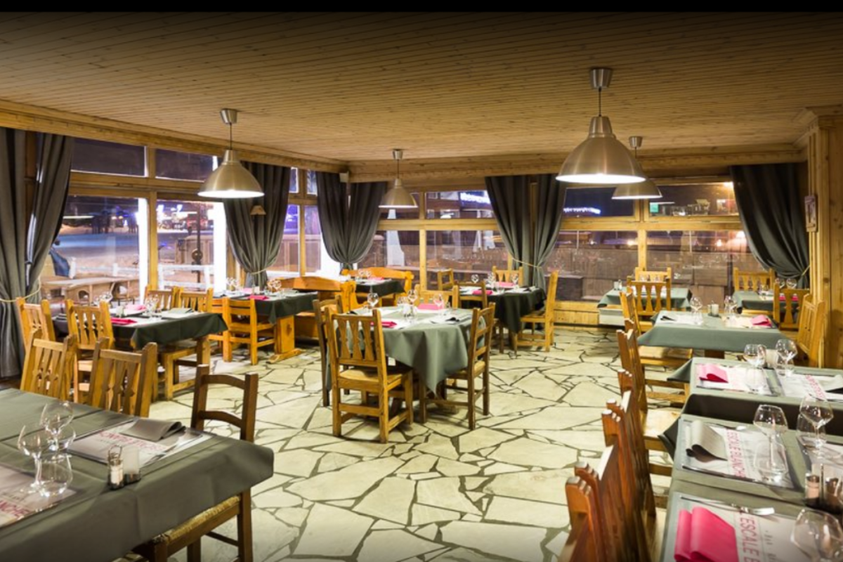 Brasserie L Escale Blanche Restaurant Tignes Seetignes Com