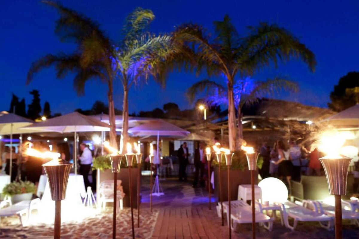 Gala dinner at Cap d'Antibes Beach hotel