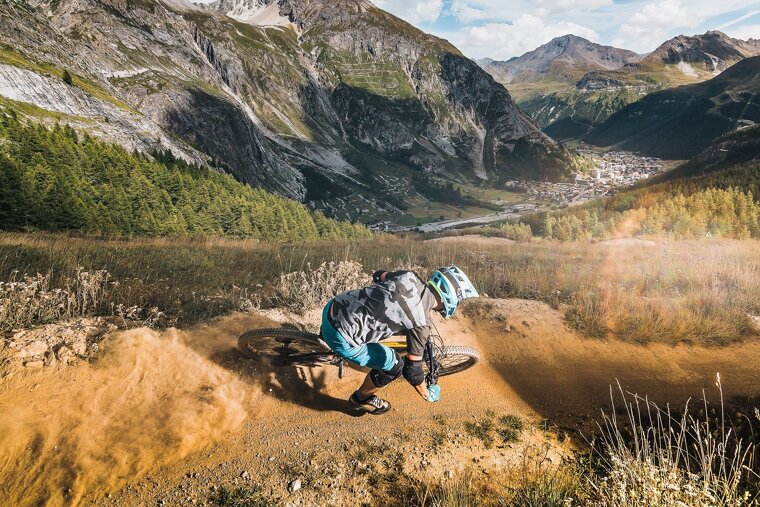 Mountain biking in Val d'Isere
