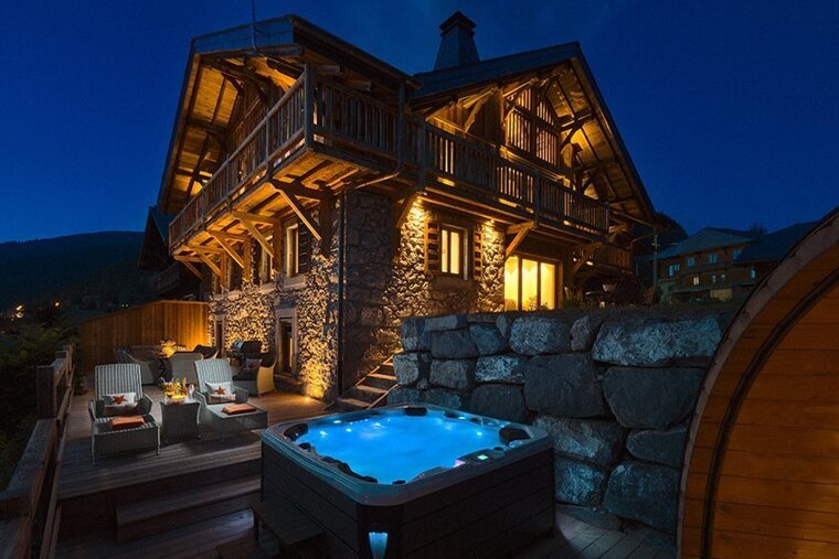 The exterior of the chalet