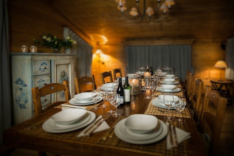 The dining room in the chalet