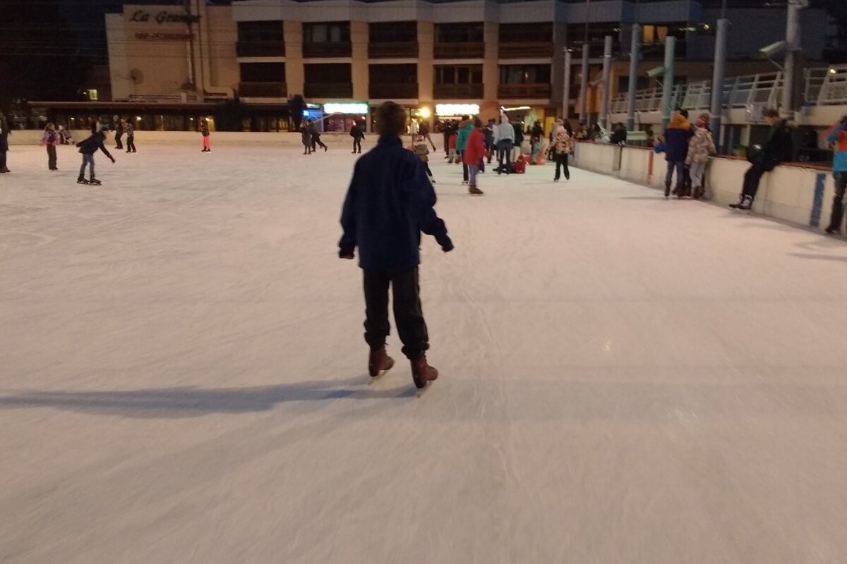 ice skating in les 2 alpes