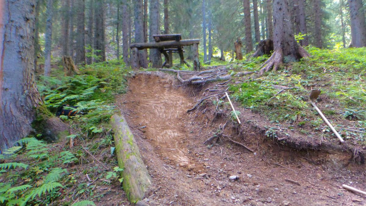 mountain bike trails near me with jumps