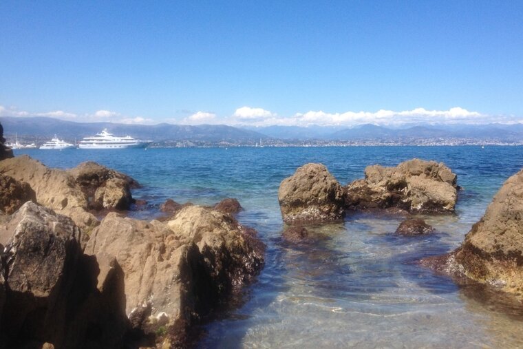Warm sunshine in early November on the Cote d'Azur