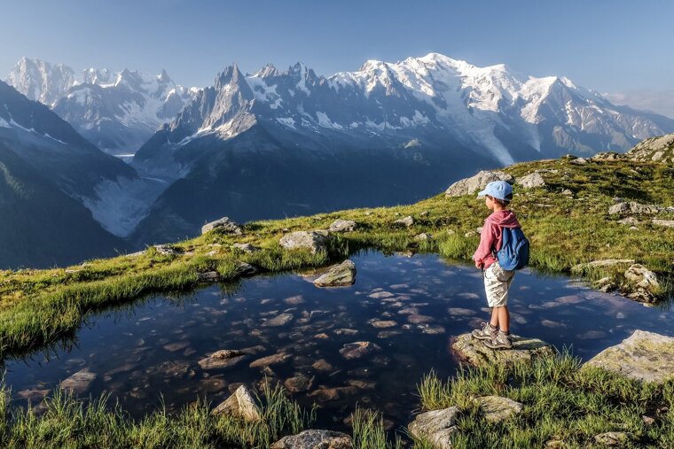 Child hiking in Chamonix
