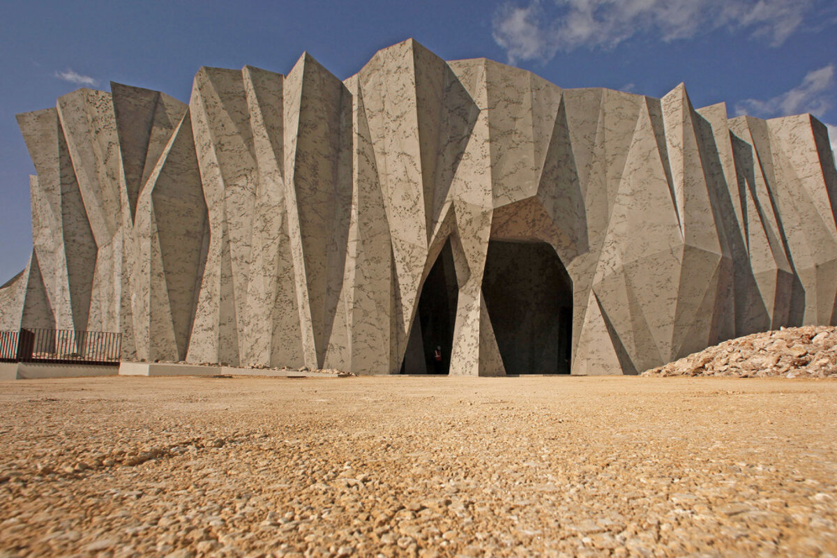 a large modern concrete building