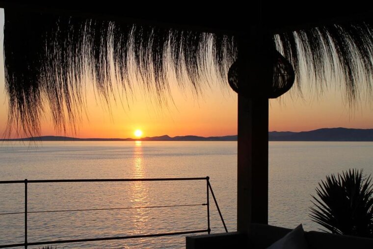 Mhares Sea Club
