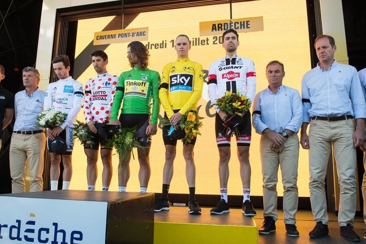 The winners show respect for the lives lost in Nice terror attack, le tour de france 2016