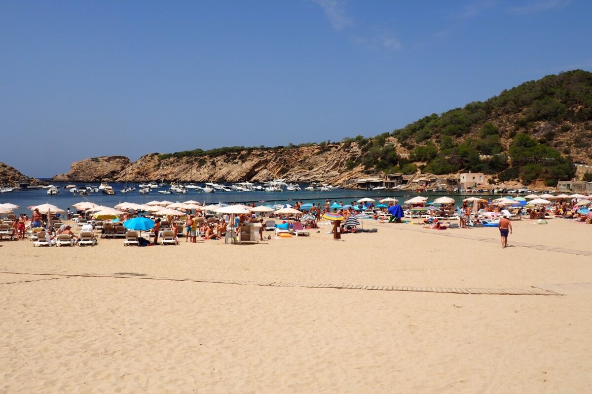 Wide sandy beach of Cala Vadella