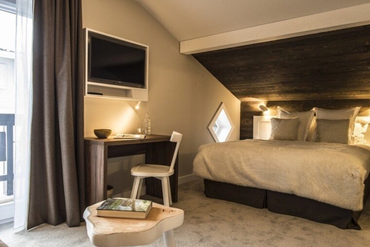 A double bedroom in the chalet