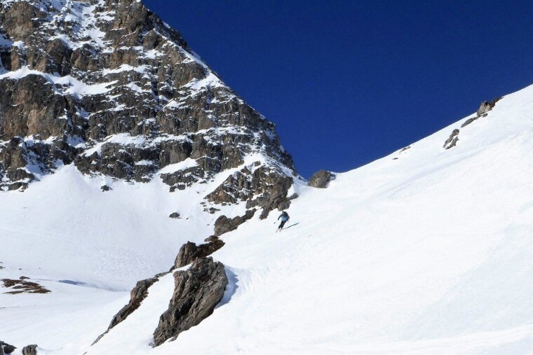Fantastic ambience and snow on the impressive Face du Charvet