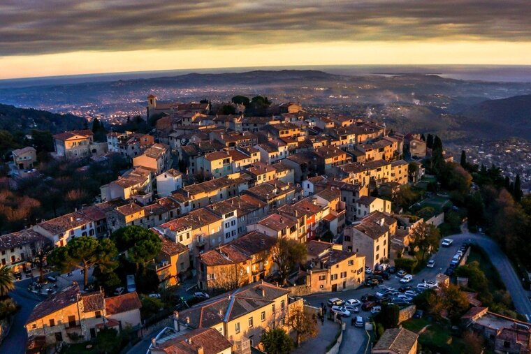 The beautiful perched town of Cabris