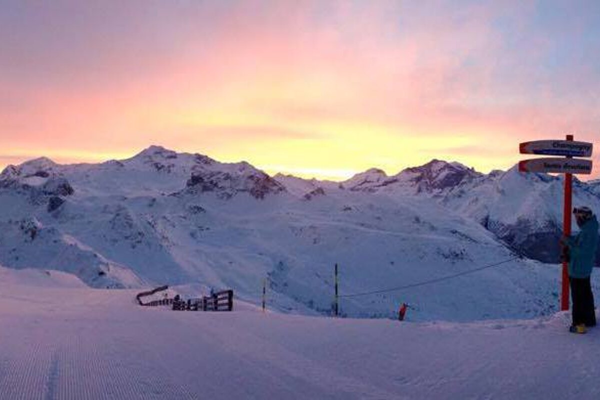 sunrise in la plagne