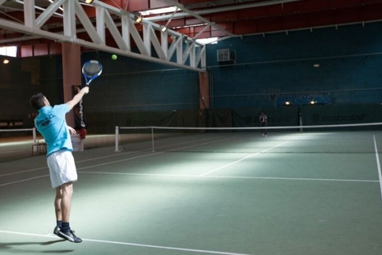 Indoor tennis in Alpe d'Huez