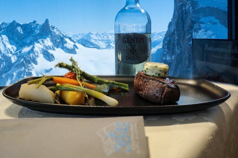 Aiguille du Midi Restaurant 3842m