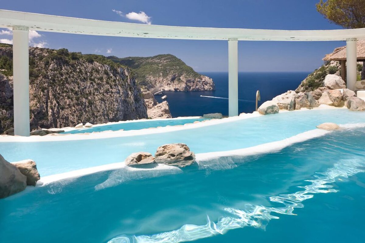La Posidonia & Cascadas Suspendidas Spa, San Miguel | SeeIbiza.com