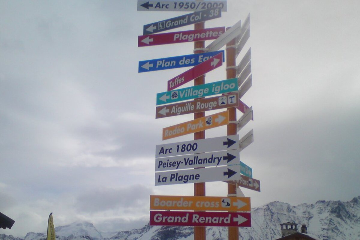 a piste sign or two in les arcs