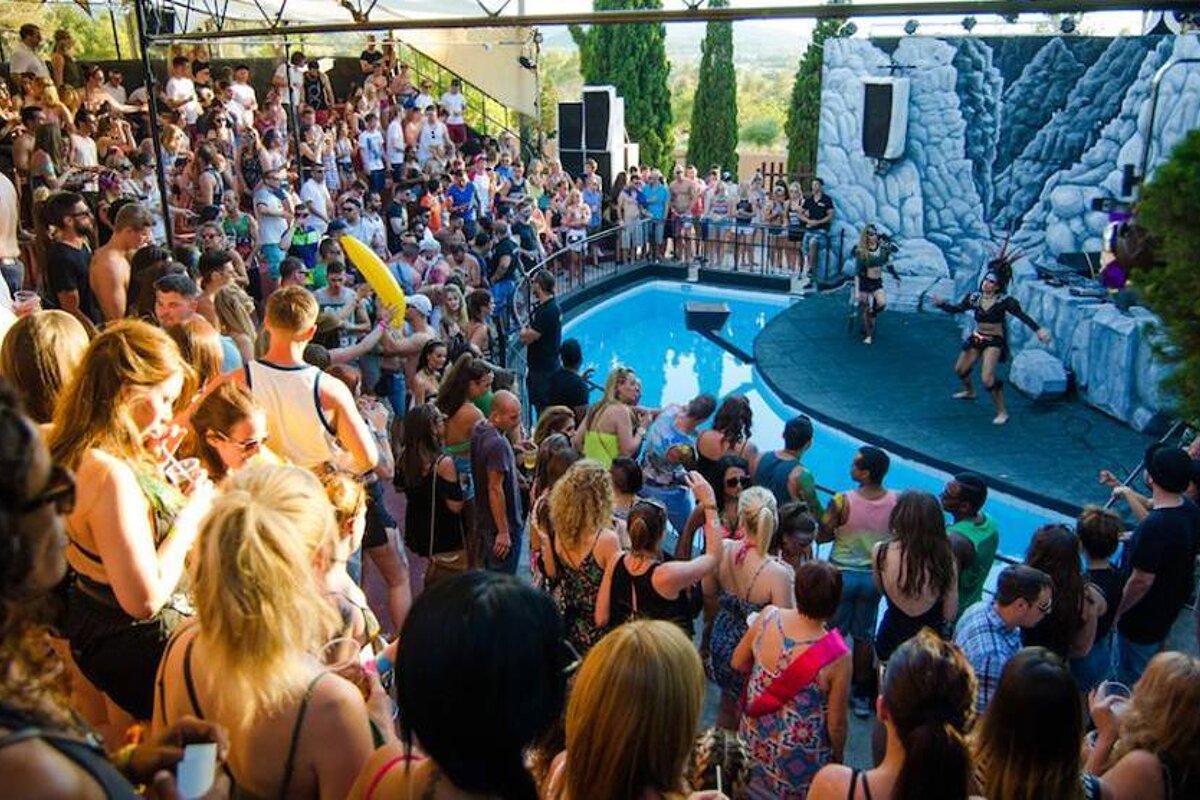 The main stage - the seal pit, at the zoo project san antonio ibiza