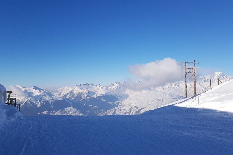 Top of the Rochette black