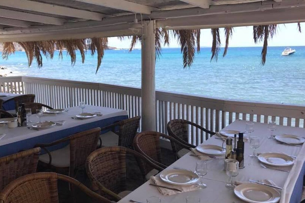 cala jondal restaurant