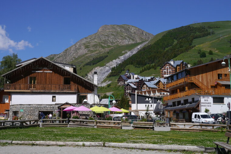 Les 2 Alpes in summer
