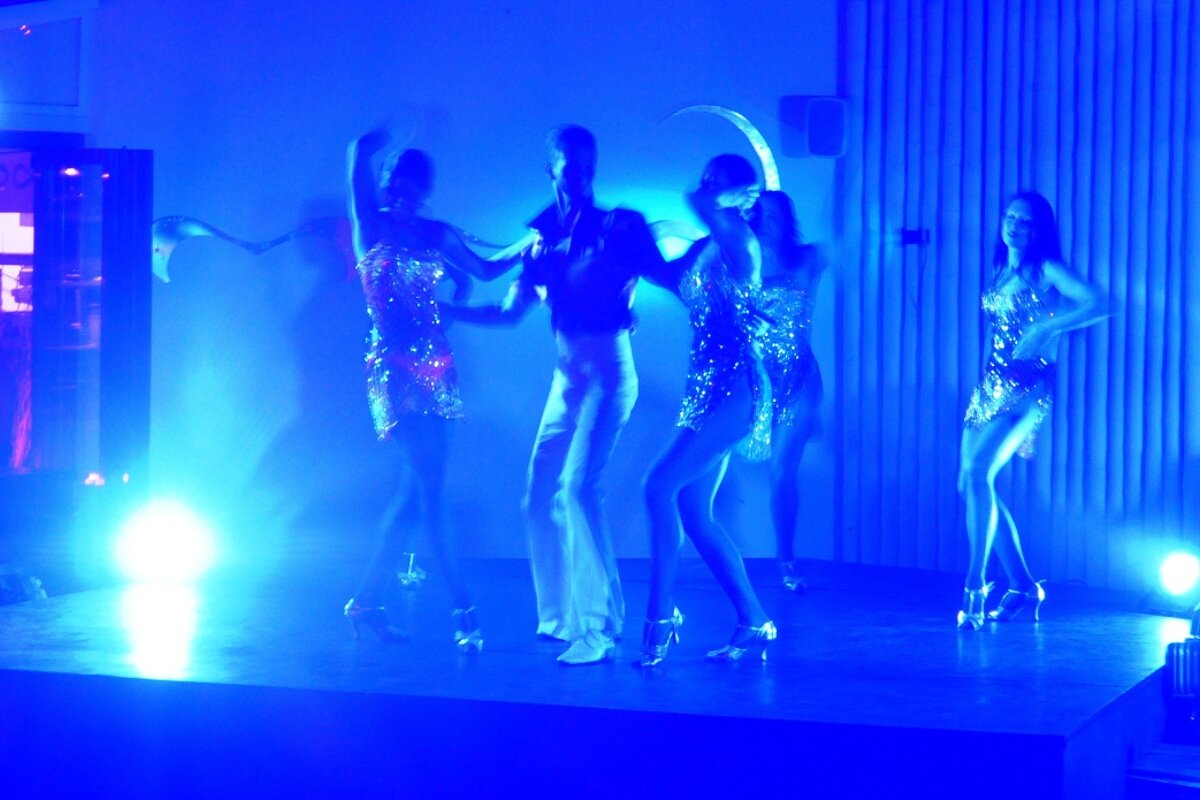 Glittertastic ABBA medley at Mood BEach mallorca