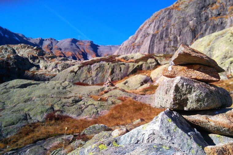If in doubt, follow the cairns