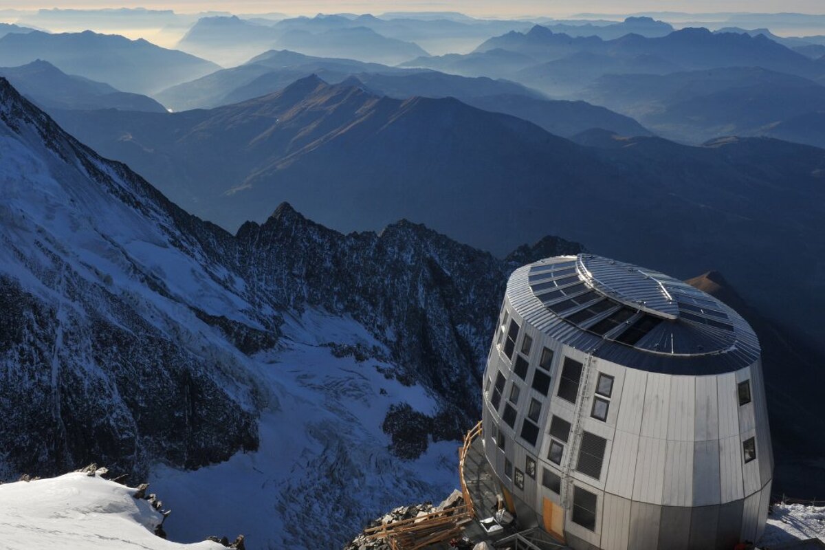 Refuge Du Gouter 35m Aiguille Du Gouter Seechamonix Com