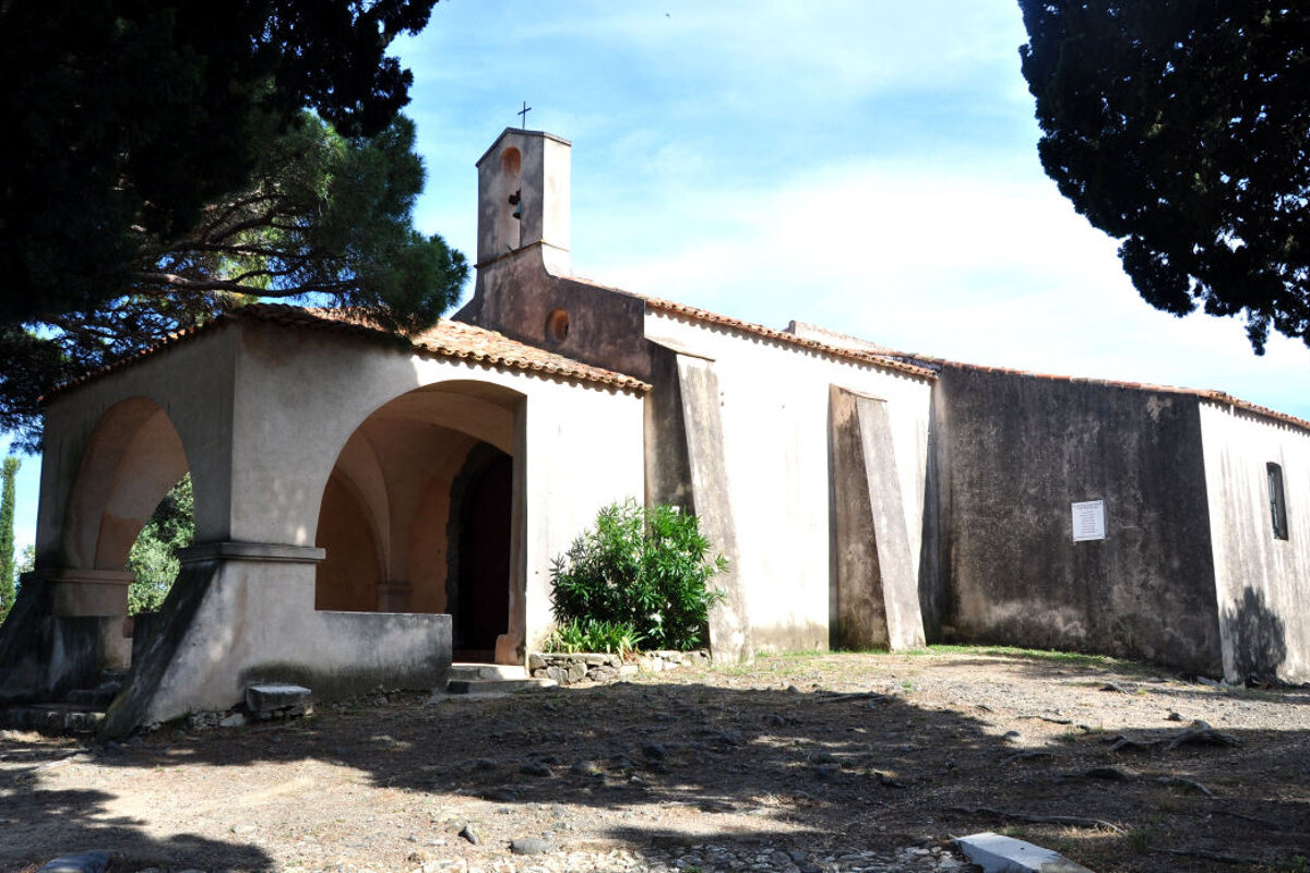 A view of the small chapel sainte anne in ramatuelle
