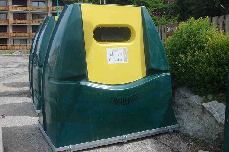 Yellow bins allow card, plastic and aluminium to be recycled